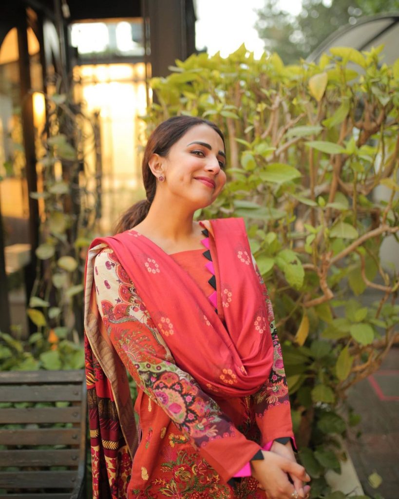 Decent Photos of Ushna Shah in Eastern Wears