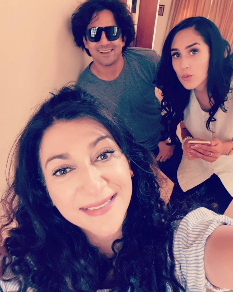 Ayeza Khan And Osman Khalid Butt Drama BTS Pictures