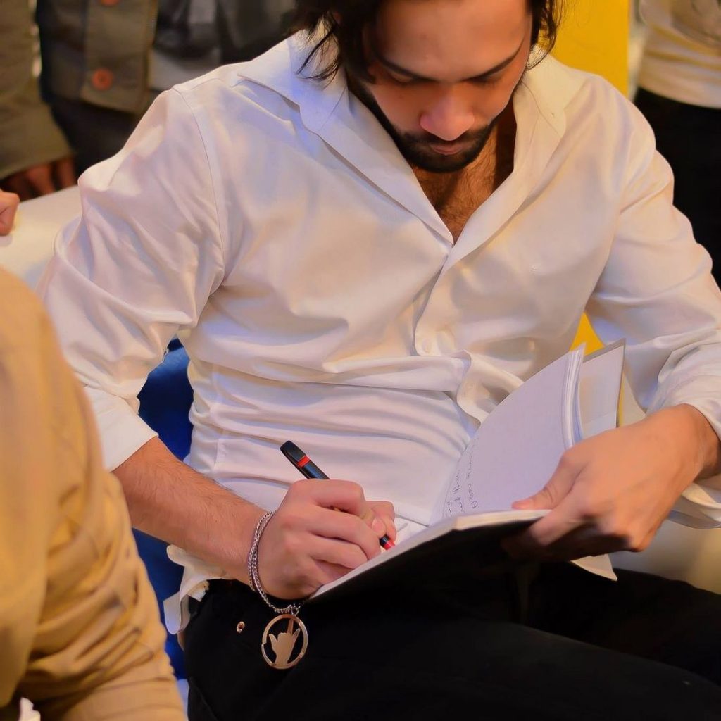 Elegant Photos of Waqar Zaka For A Change