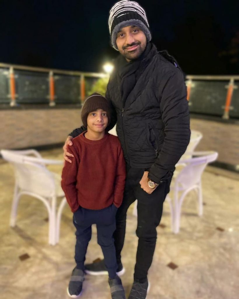 Latest Pictures of Waseem Badami With His Son - HD Quality