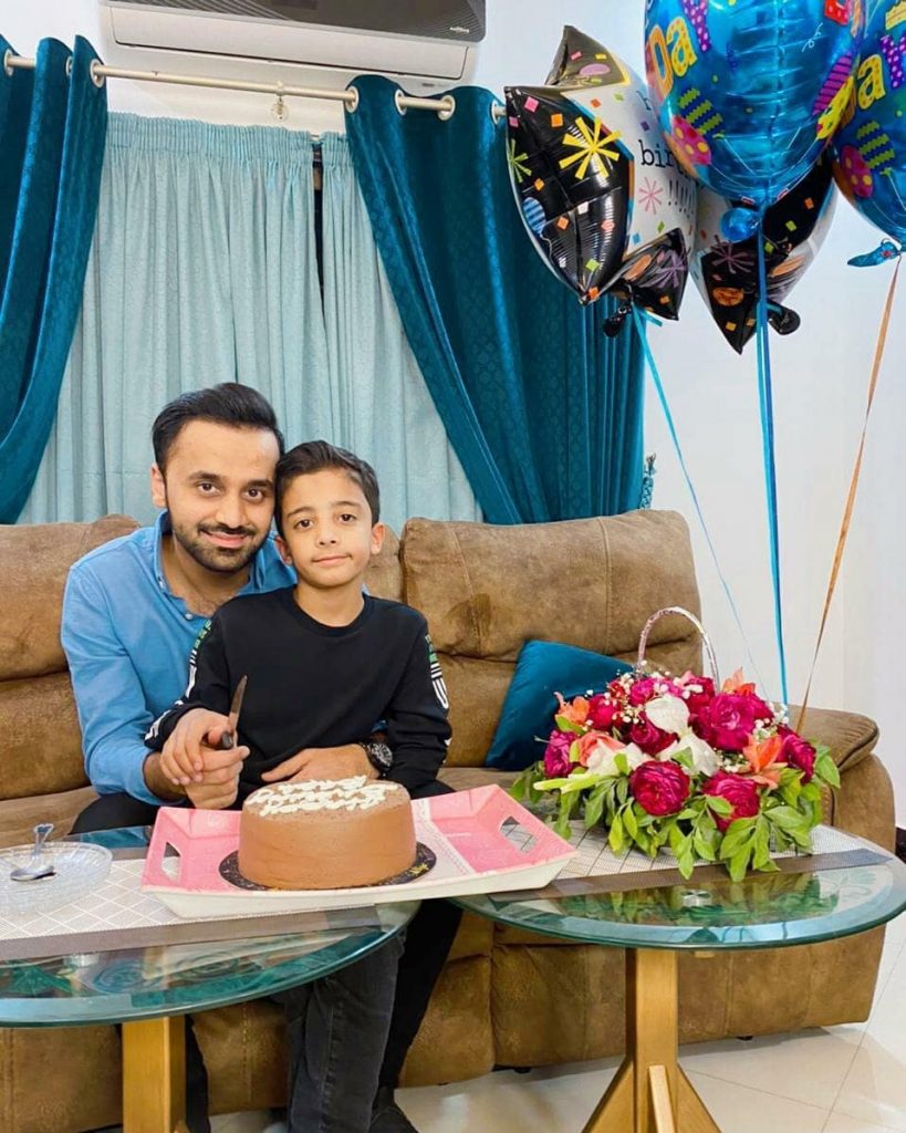 Latest Pictures of Waseem Badami With His Son - HD Quality