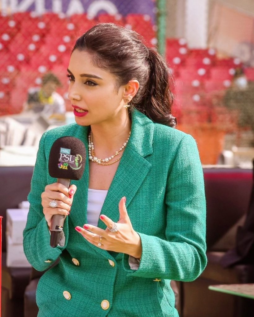 Let Us Get To Know Zainab Abbas – The Sports Anchor