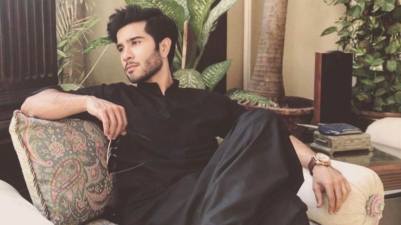 Netizens Compare Feroze Khan With This Indian Actor