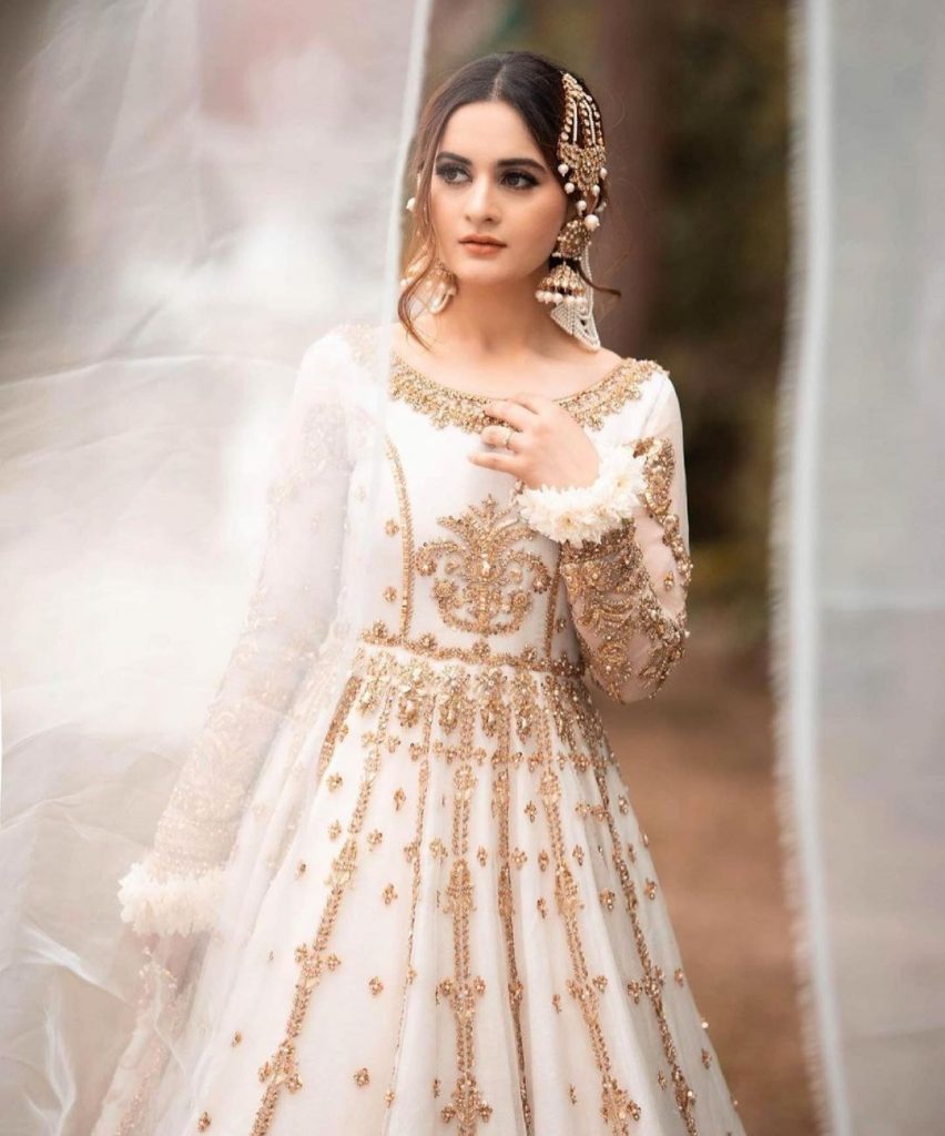 Aiman Khan is Looking Stunning in Her Latest Photoshoot | Reviewit.pk