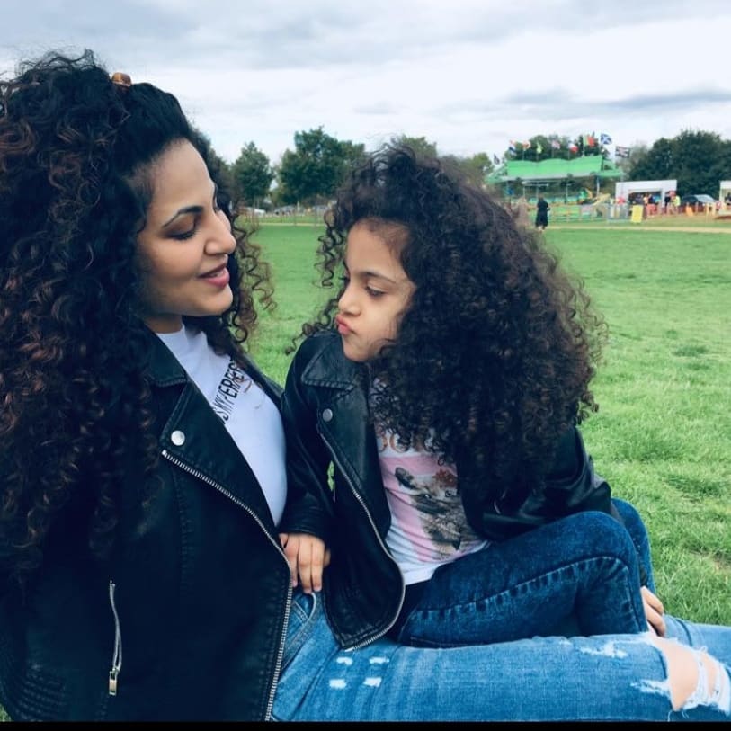 Annie Khalid Shared Beautiful Pictures with her Daughter