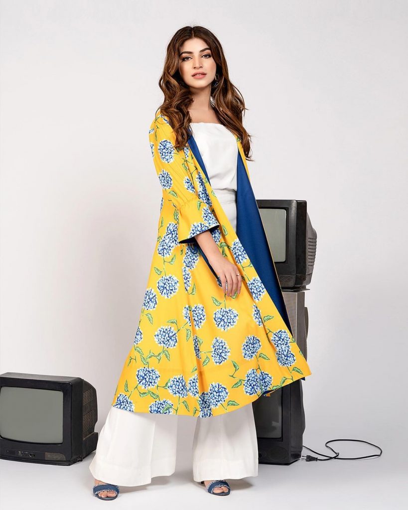 Kinza Hashmi Featured In Lulusar's Latest Collection