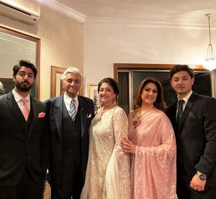 Nauman Ijaz's Wife Looking Ethereal At A Family Wedding