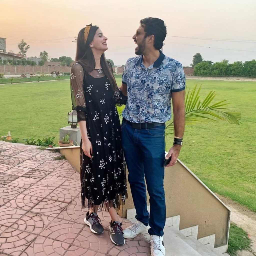 Aisam-ul-Haq Celebrates His First Wedding Anniversary