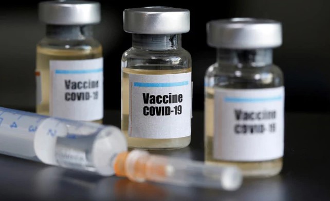 Pakistani Celebrities Who Got COVID Vaccine