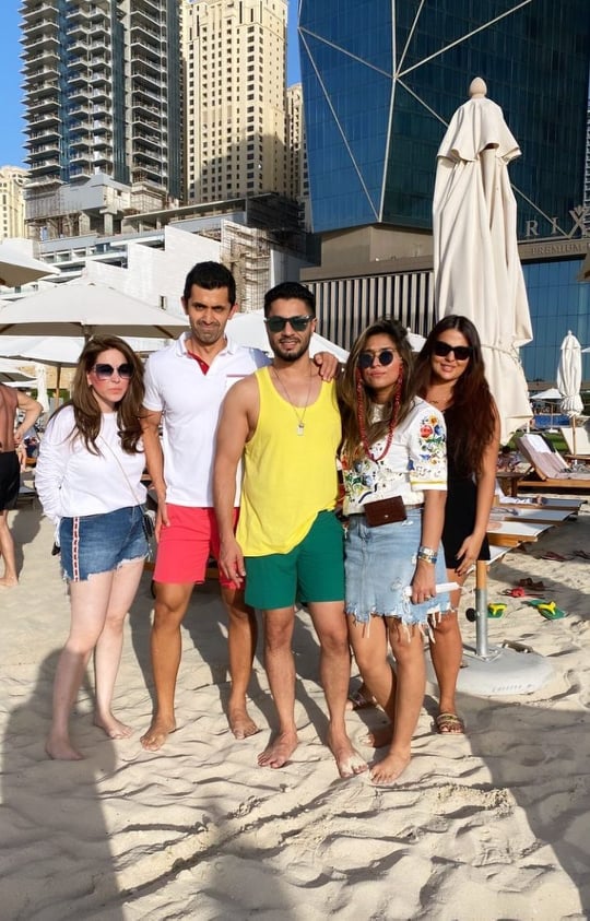 Hasan Rizvi Vacationing With Family In Dubai