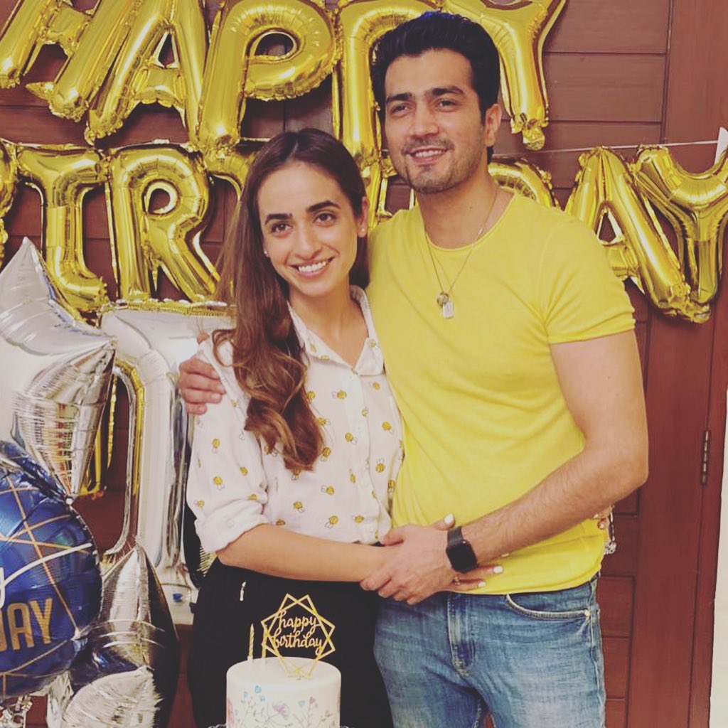 Shahzad Sheikh's Wife Hina celebrates Her Birthday With Family