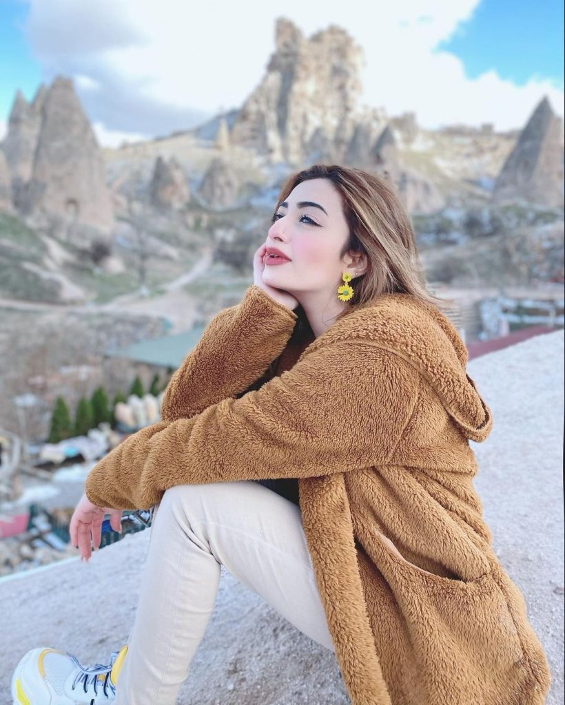 Nawal Saeed Beautiful Pictures From Turkey