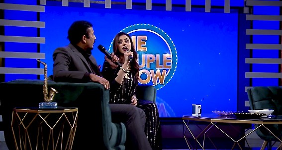 Madiha Naqvi And Faisal Sabzwari Singing Together