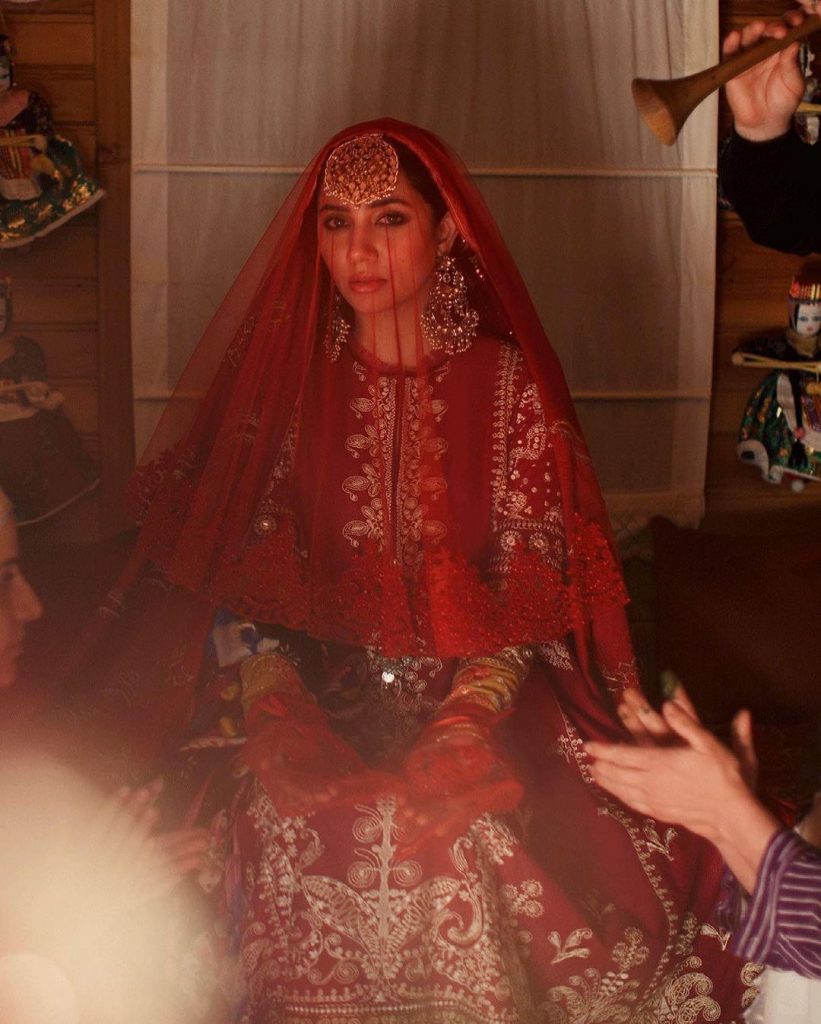 Mahira Khan Looked Regal In The Latest Photo Shoot