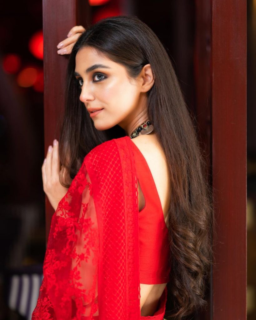 Maya Ali Looks Vibrant In Gorgeous Red Saree By Faiza Saqlain