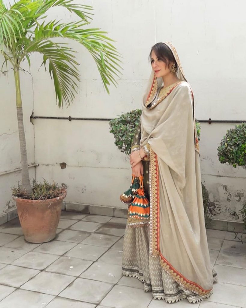 Nausheen Shah Beautiful Traditional Looks