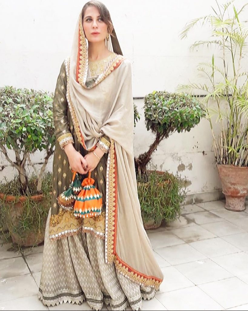 Nausheen Shah Beautiful Traditional Looks