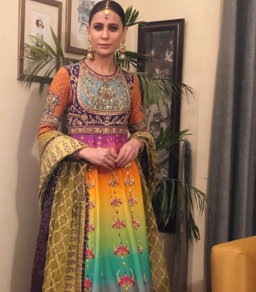 Nausheen Shah Beautiful Traditional Looks