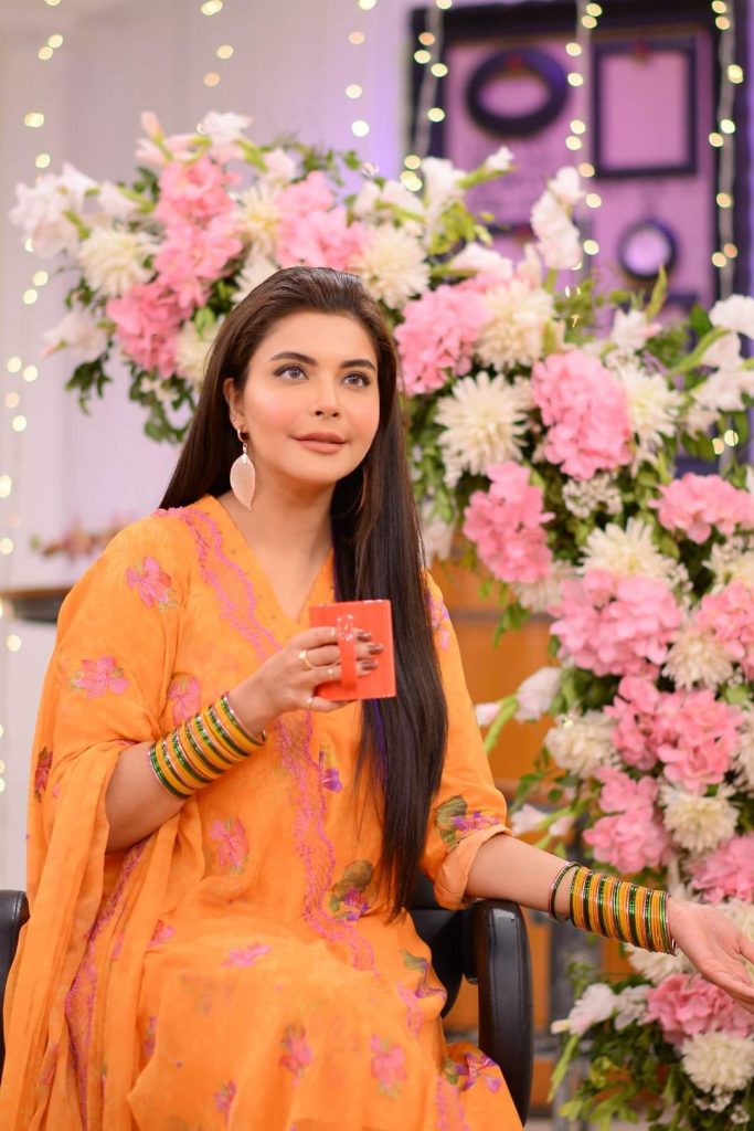 Ayesha Omar Beautiful Pictures From Good Morning Pakistan