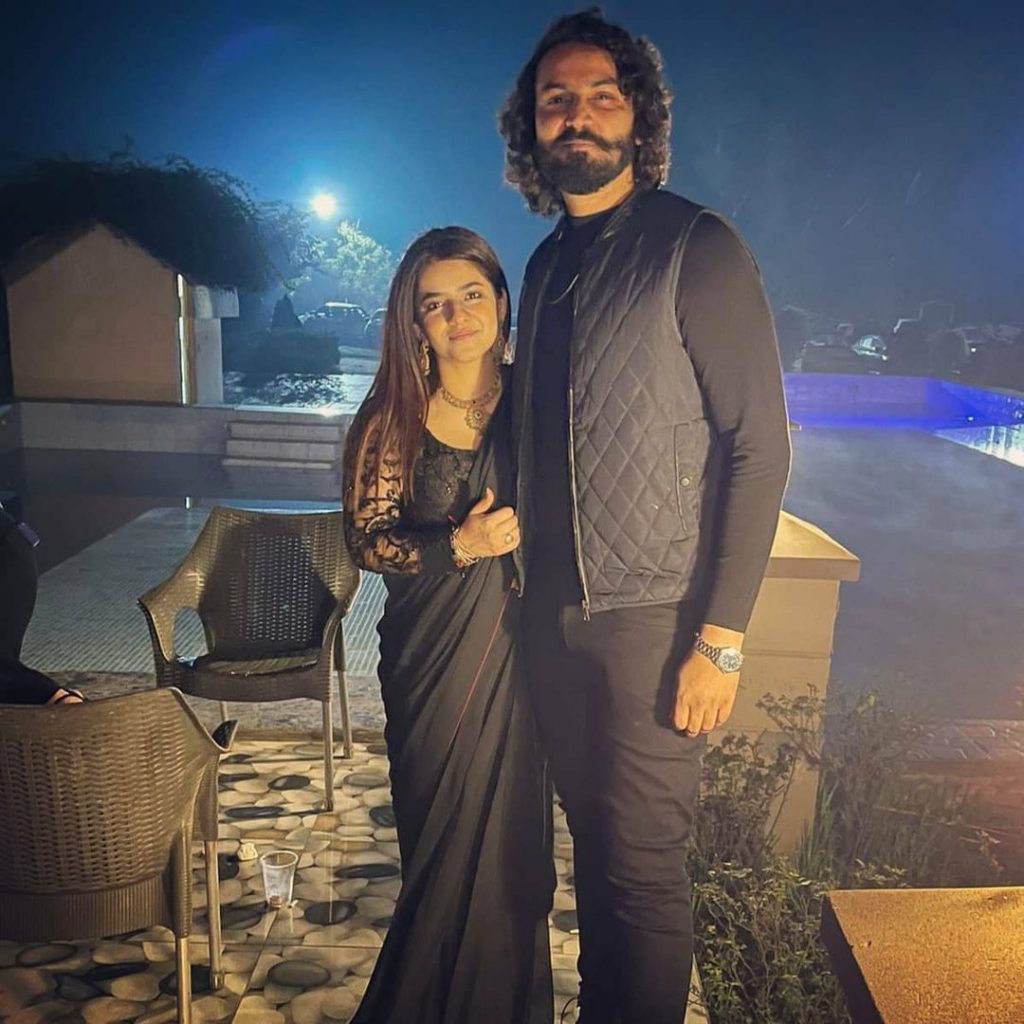 Qasim Ali Mureed Pictures With Wife