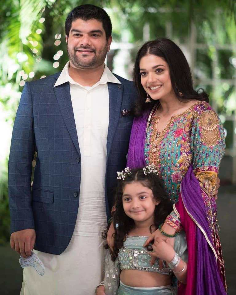 Adorable Family Pictures Of Sanam Jung