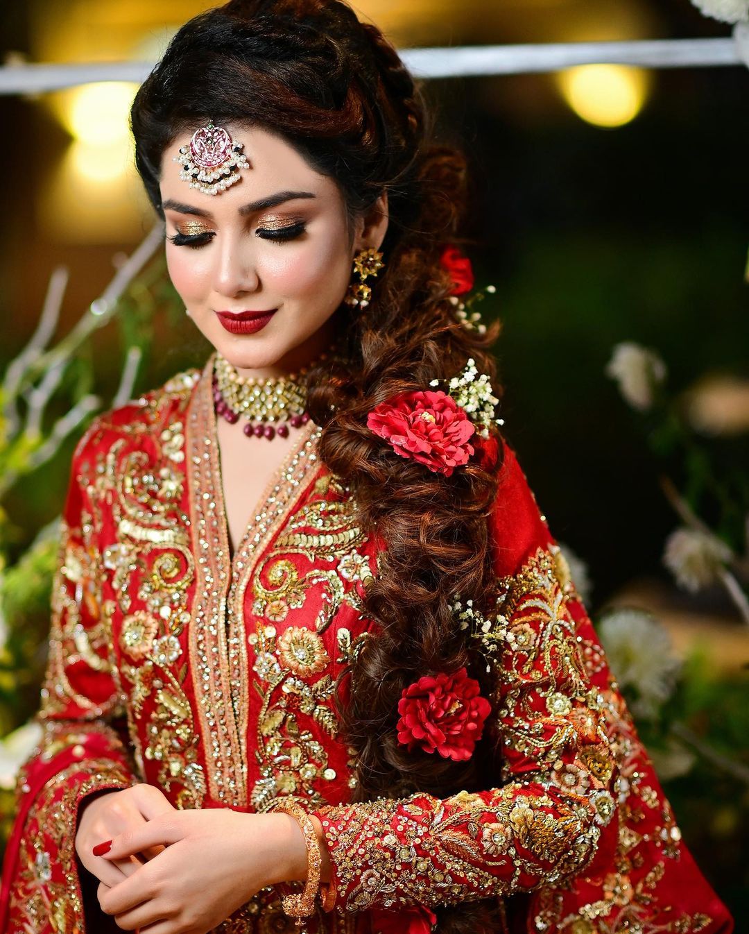 Syeda Tuba Aamir Looks DropDead In Traditional Bridal Attires