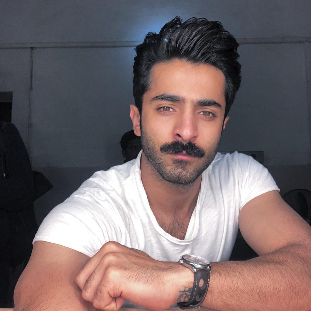 ‌Netizens Call Out Sheheryar Munawar on His Recent Preaching