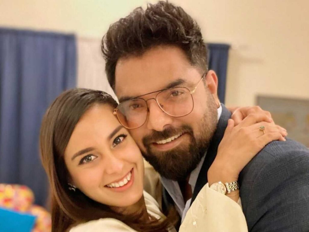 Fans Think That Iqra Aziz Faces Unnecessary Backlash Because of Husband Yasir