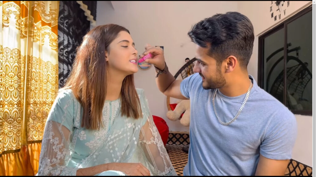 Zulqarnain Chaudhry Doing Wife Kanwal Aftab's Make Up