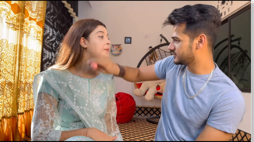 Zulqarnain Chaudhry Doing Wife Kanwal Aftab's Make Up