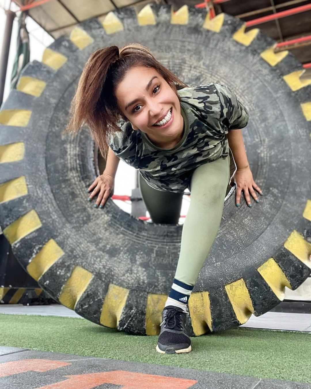 Actress Maira Khan Having Fun Time at Gym