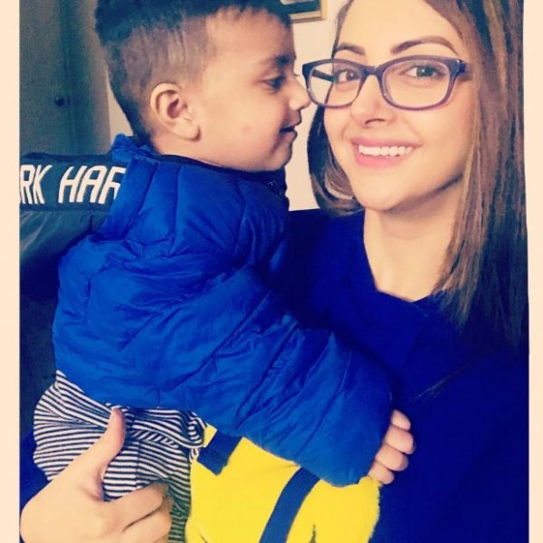 Moomal Khalid Adorable Pictures With Husband And Son