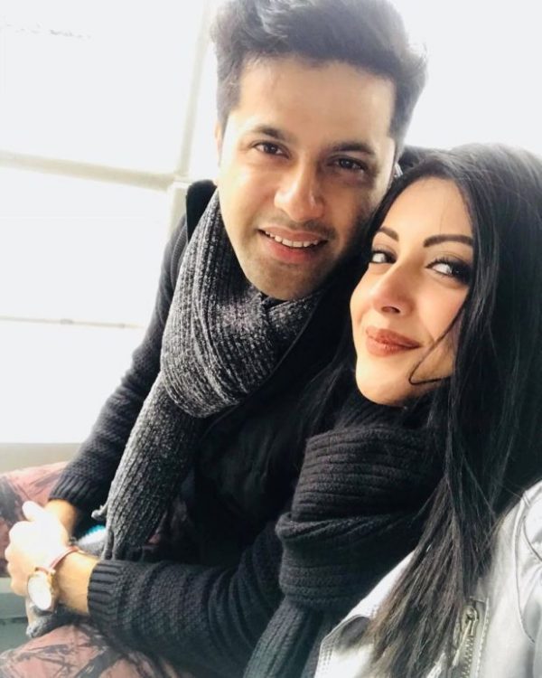Moomal Khalid Adorable Pictures With Husband And Son