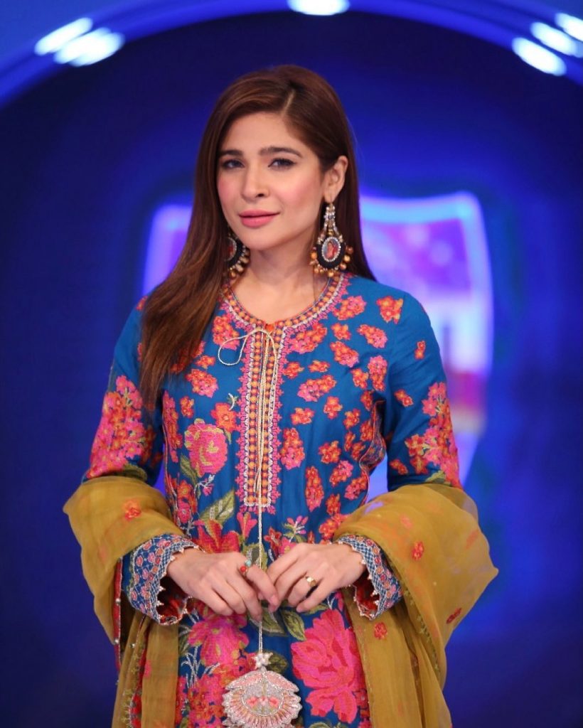 Candid Shots Of Ayesha Omer And Ahmed Ali Butt From The Set Of JPL