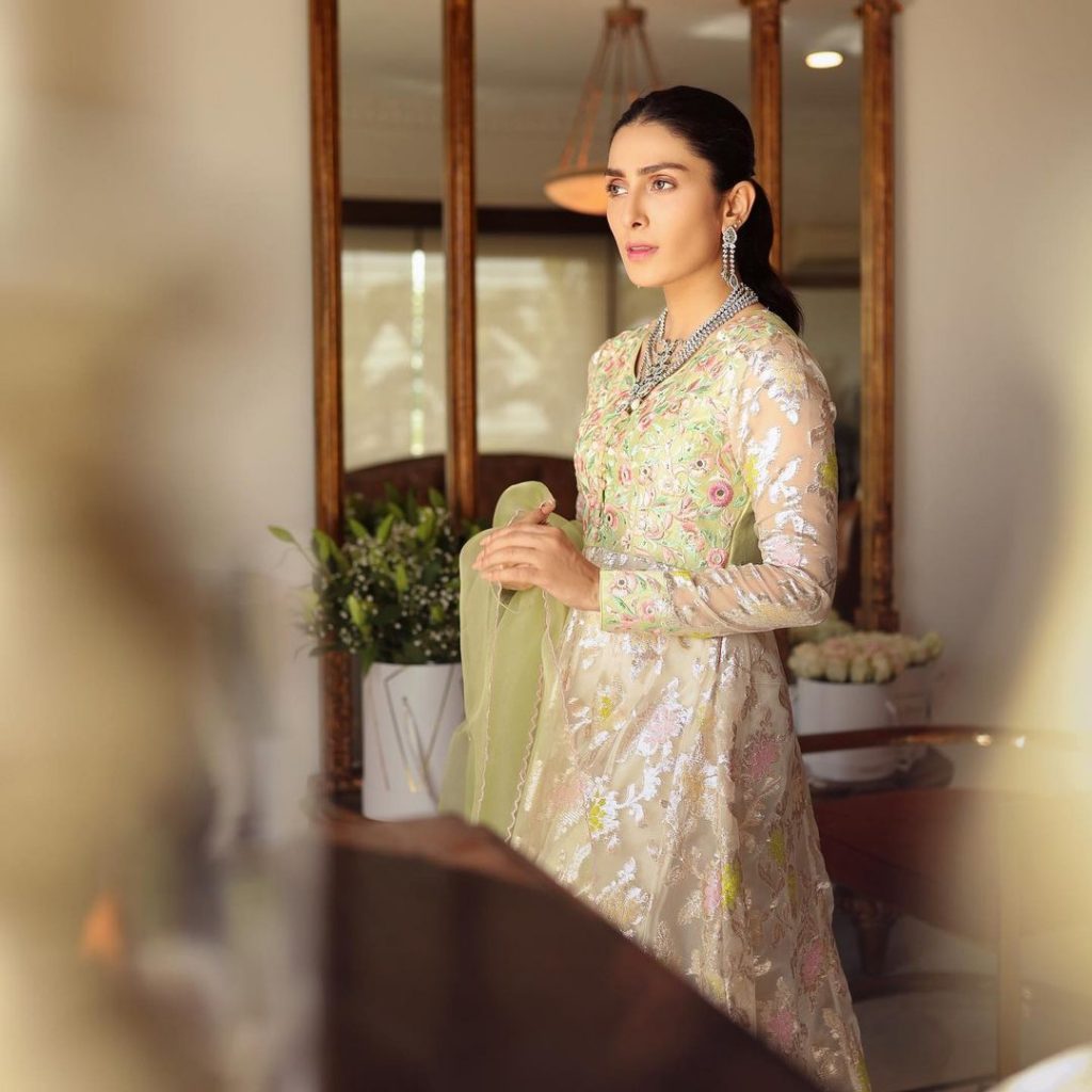 Ayeza Khan Featured In "Tehwar" By Ansab Jahangir