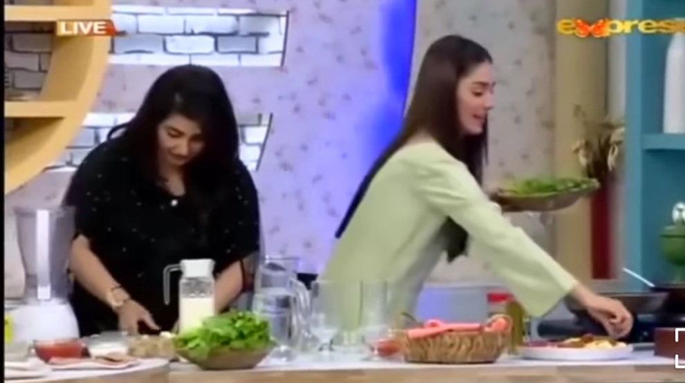 Ayeza Khan Cooking Food For Danish Taimoor Is All You Need To See Today