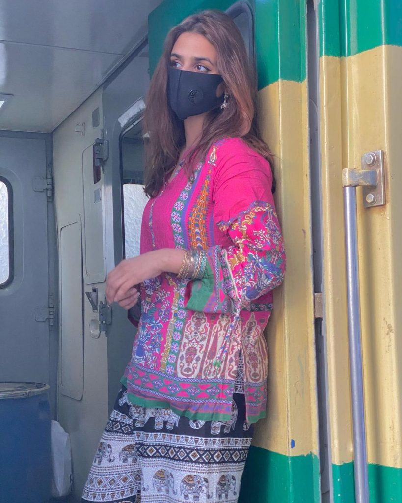 Hira Mani Travels To Karachi By Train