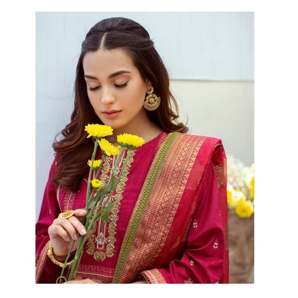 Rang Rasiya Premium Lawn Collection Featuring Iqra Aziz