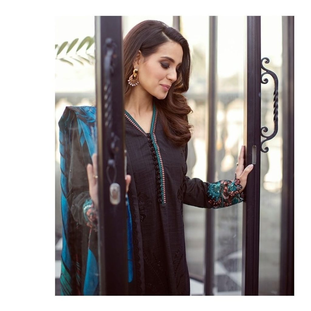 Rang Rasiya Premium Lawn Collection Featuring Iqra Aziz