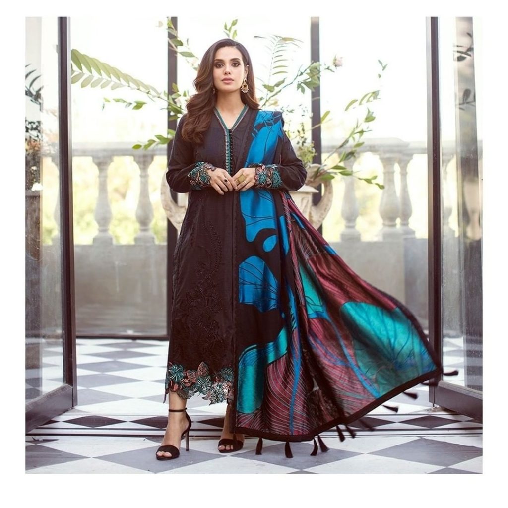 Rang Rasiya Premium Lawn Collection Featuring Iqra Aziz