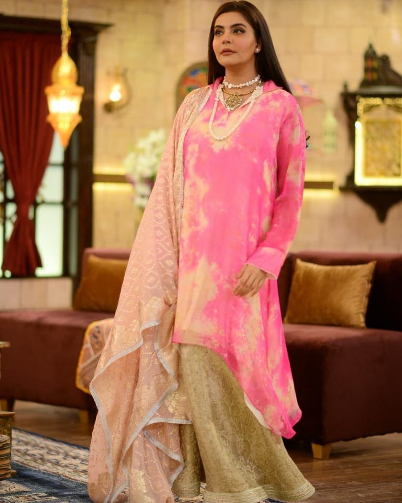 Nida Yasir Beautiful Looks From GMP Shaan-e-Suhoor