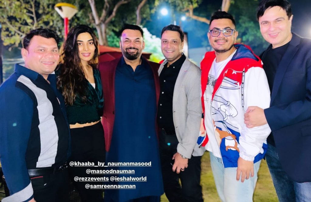 Shoaib Akhtar And Eshal Fayyaz Spotted With Nauman Masood Family
