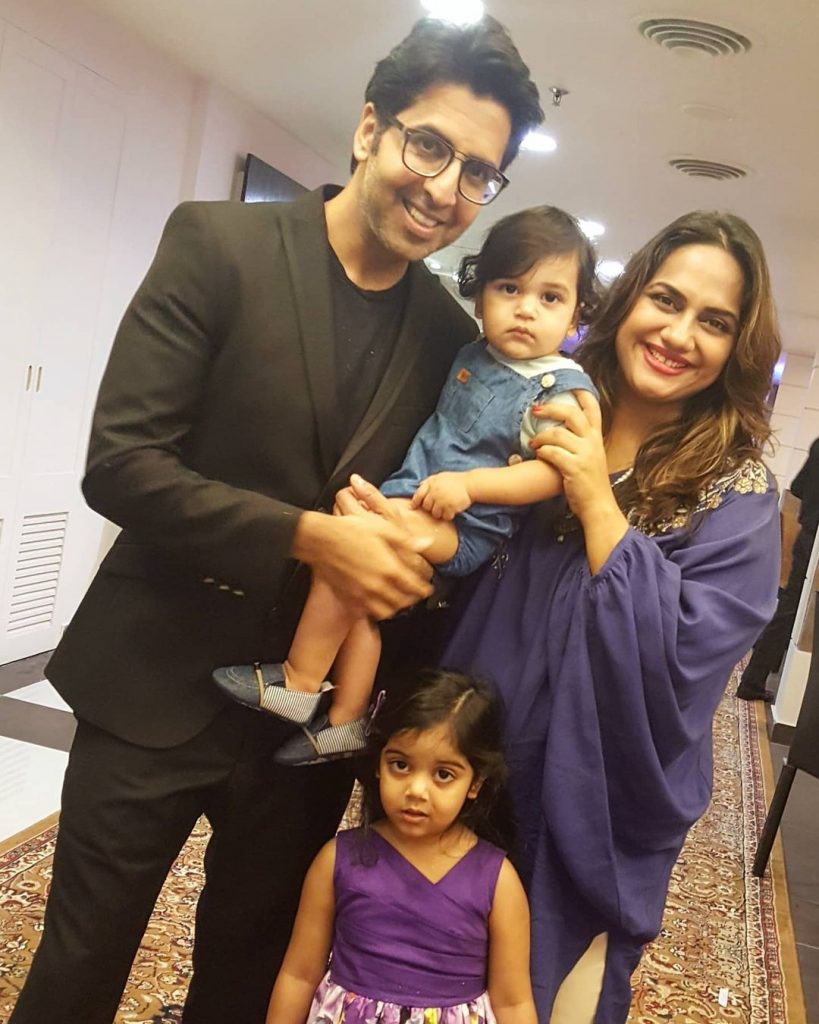 Khalid Malik Beautiful Pictures With Family