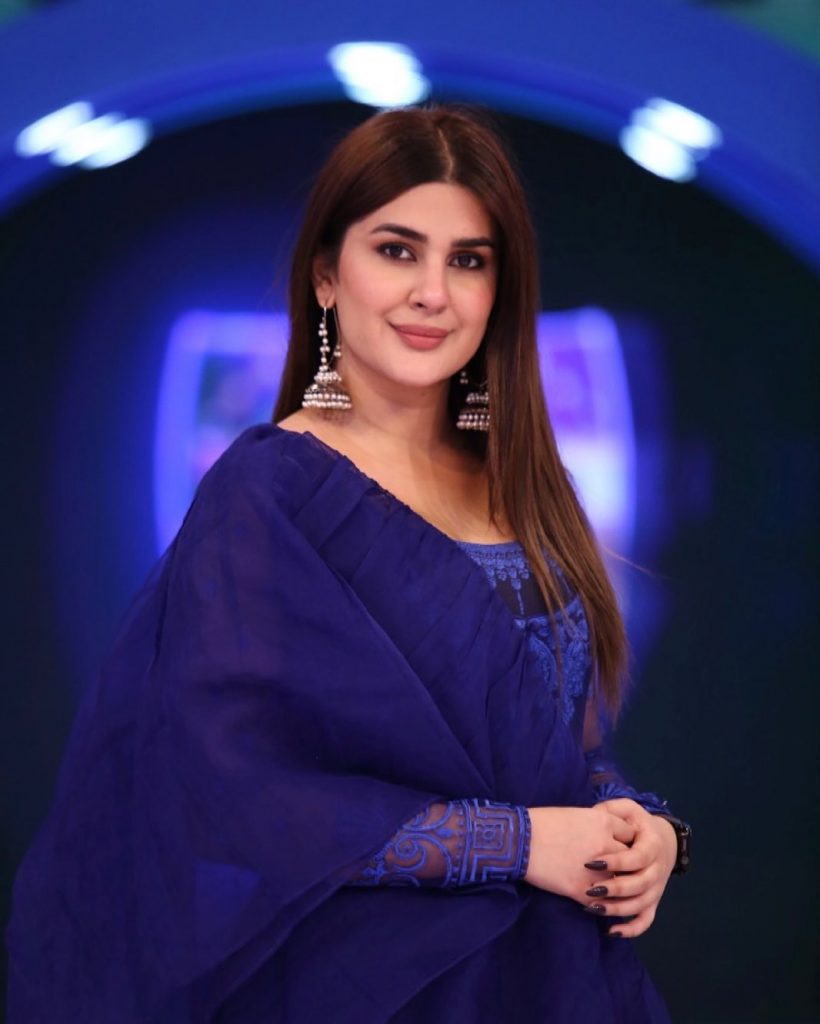Kubra Khan Faces Criticism On Her Latest Pictures