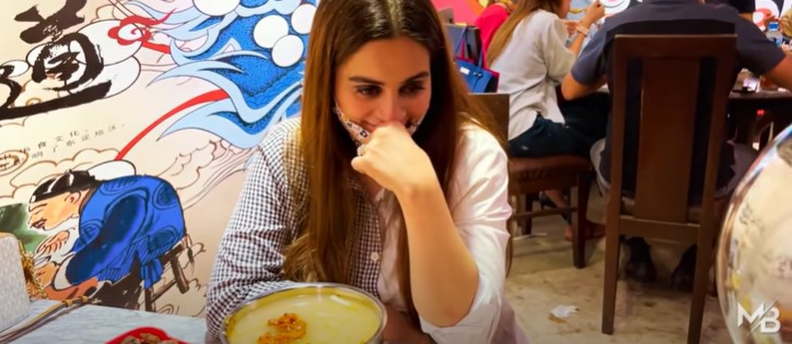Aiman Khan And Muneeb Butt On A Dinner Date - New Vlog