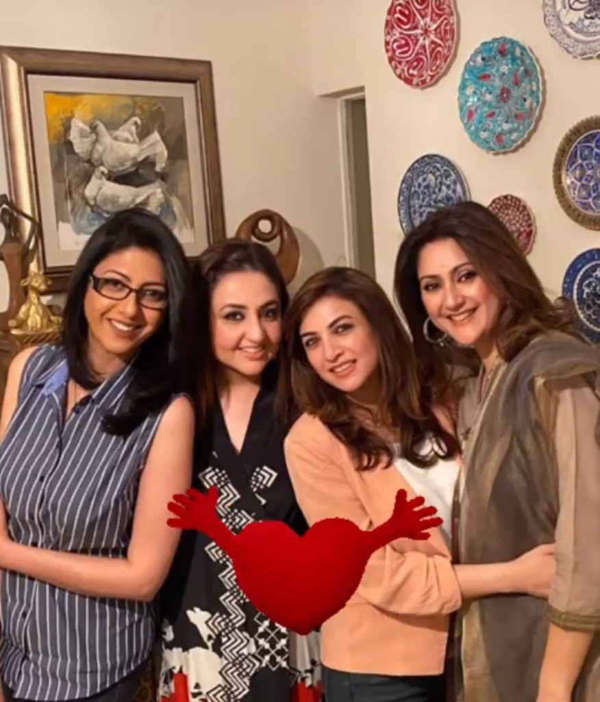 Nauman Ijaz 's Wife Rabia Shares Beautiful Pictures From Family Gathering