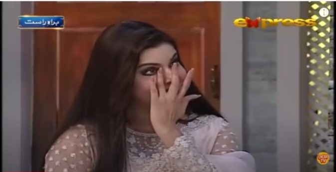 Why Nida Yasir Burst Into Tears During a Live Show