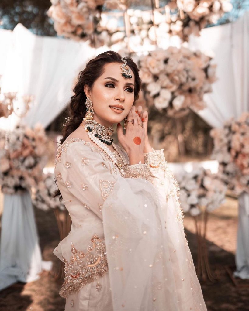 Nimra Khan Looks Undeniably Gorgeous In Ivory Bridal Ensemble
