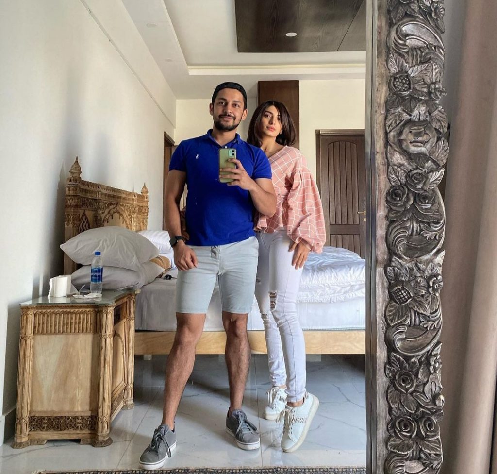 Maryam Ansari Beautiful Pictures With Husband Owais Khan