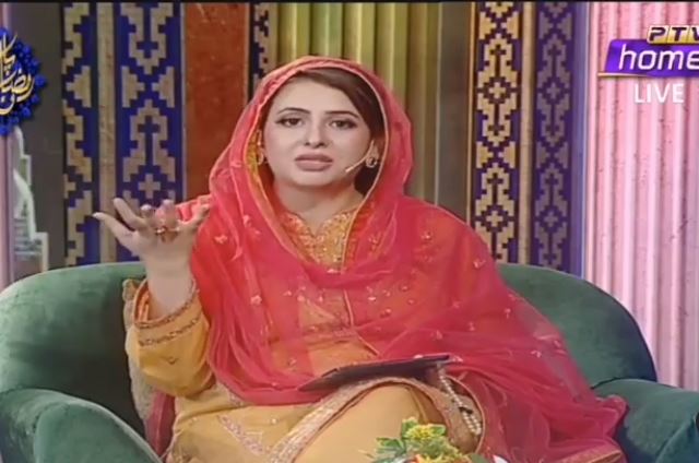 Rabia Anum Gets Emotional During A Live Show